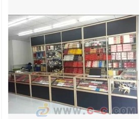 特价展柜一站式服务 从香水展示柜到仓储优化的全链路解决方案